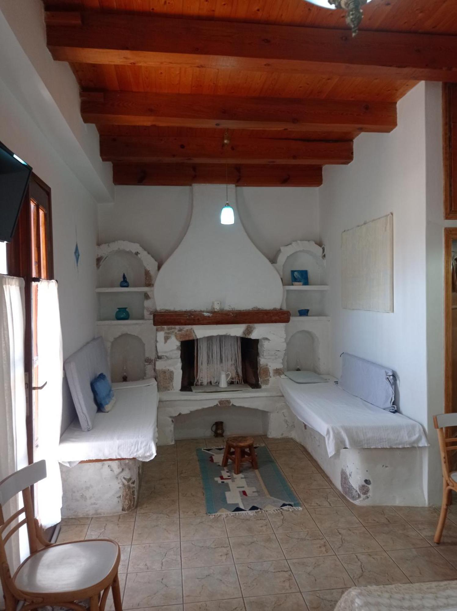 Harmonic Place Loutraki Phòng bức ảnh